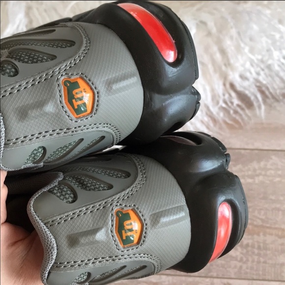 NWT Nike Air Max Plus Special Edition - Picture 6 of 7